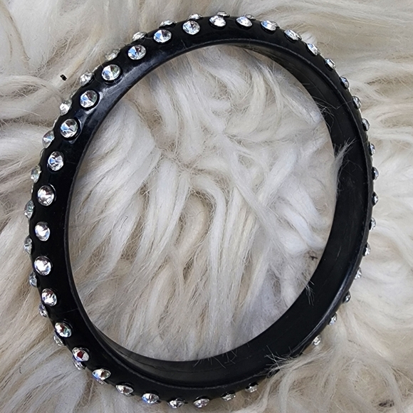 Vintage Rhinestone studded bangle‎ - Picture 1 of 5